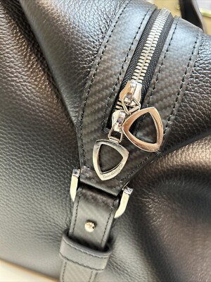 Tonino Lamborghini レザー ビジネスバッグ ブラック TONINO LAMBORGHINI Luxury leather office bag. Size: fits