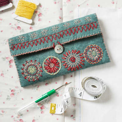 Corinne Lapierre Felt Sewing Pouch Kit EMSEW1O