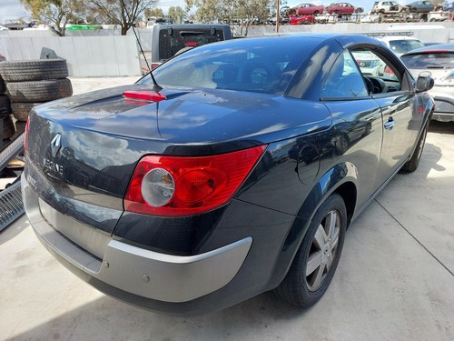 RENAULT MEGANE REAR BUMPER E84, CABRIO, NON PARK SENSOR TYPE, 10/04-08/10 - Picture 5 of 5