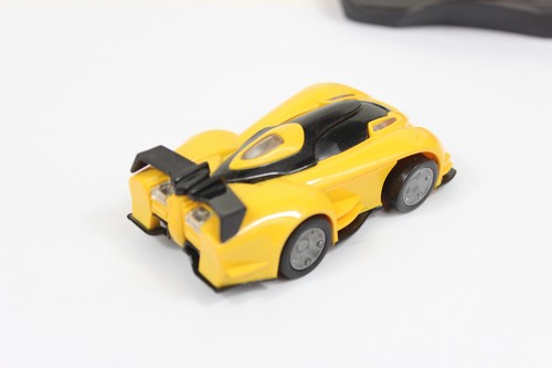 Gioco di corse AI - Anki Drive Car Kourai - Auto da corsa AI robotica gialla - Foto 7 di 9