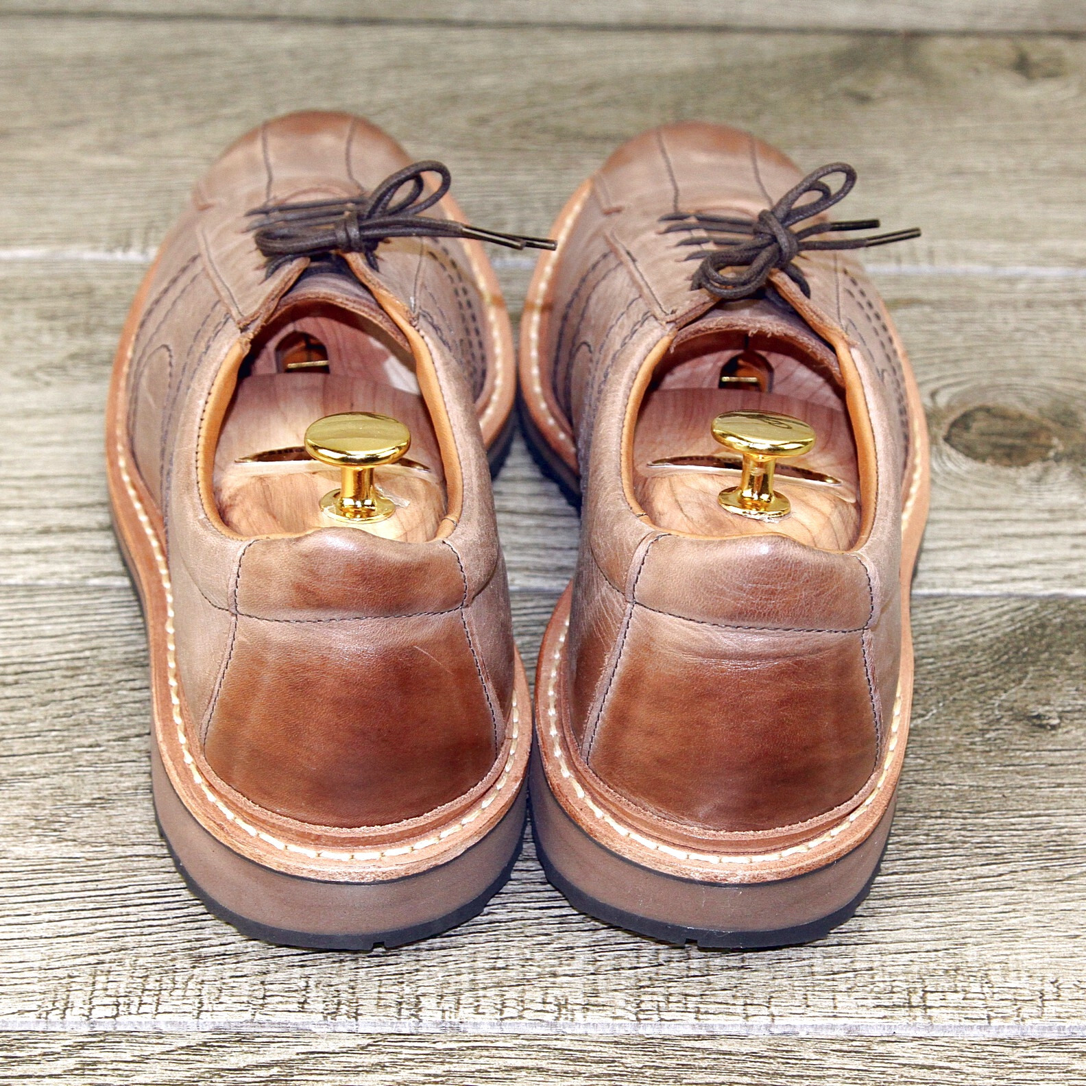 * NIB * $295 Allen Edmonds VOYAGER 9 B Narrow Tan * add $15 new Cedar ...