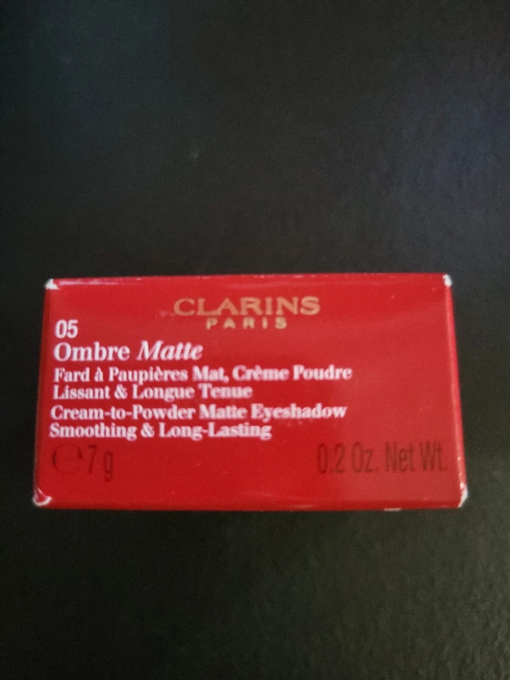 CLARINS Ombre Matte Cream-to-Powder Eyeshadow, .1 Oz / 4g - 05 SPARKLE GREY, NIB - Изображение 3 из 4