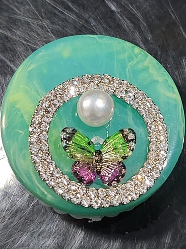 Brooch 4CM Diamante Butterfly Acrylic vibrant/pearl Dress clip/Scarf pin/UK S/S - Picture 2 of 14