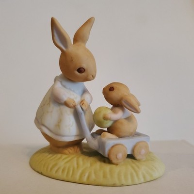Mother And Child Bunny In Wagon Porcelain Figurine Tiny Talk WWA, Inc 1975