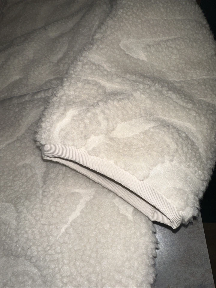 NUEVO CON ETIQUETAS Nike Mujer Calce Suelto Pila Alta Chaqueta Sherpa Polar Talla S Blanca ¡OFERTA $180!! Foto 2 de 4