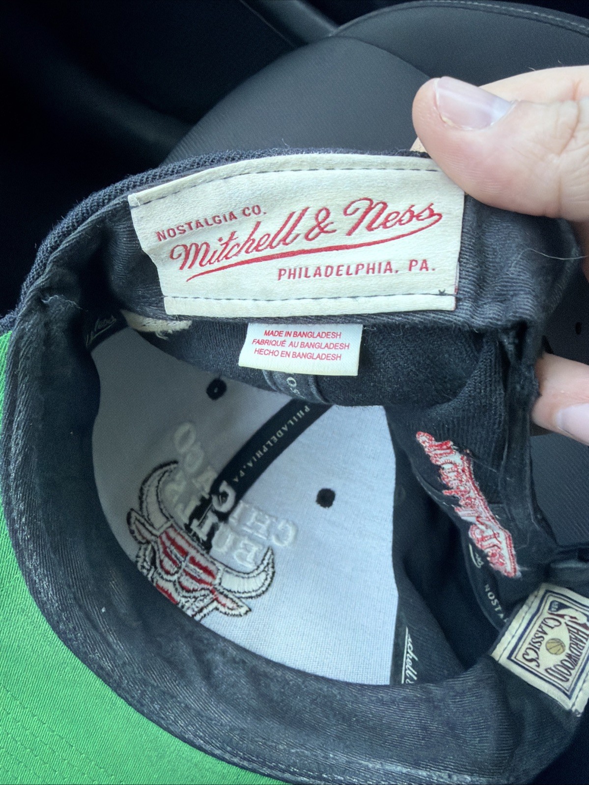 Mitchell & Ness Chicago Bulls Basic Snapback Hat/… - image 5