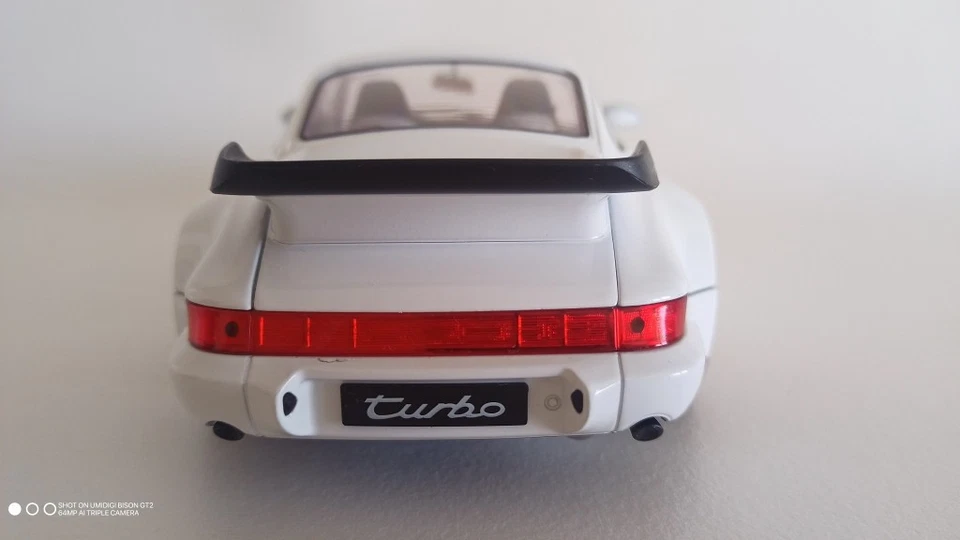 1:18 Porsche 964 Turbo 3.6 blanche état neuf - Photo 2/4