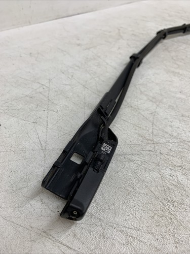 Brazo limpiaparabrisas delantero derecho 17-23 Tesla modelo 3 1621687-00-a 52043 u18 - Imagen 6 de 8