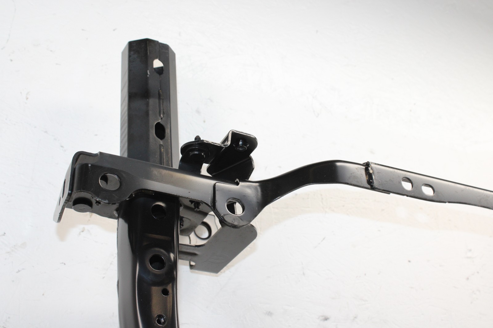 2017-2020 Fiat 124 Spider Front Sub Frame Cross Member OEM LK64