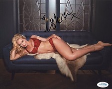 Iskra Lawrence Sexy Autographed Signed 8x10 Photo ACOA