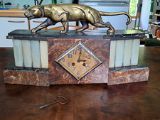 pendule art déco avec panthere bronze signé J.B hugues