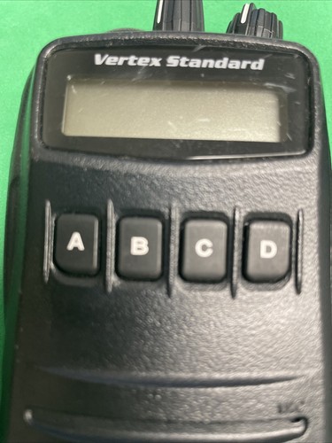 Vertex Standard VX-454-G7-5 UHF Radio 450-512 MHz W/Antenna & BATTERY** - Picture 2 of 8