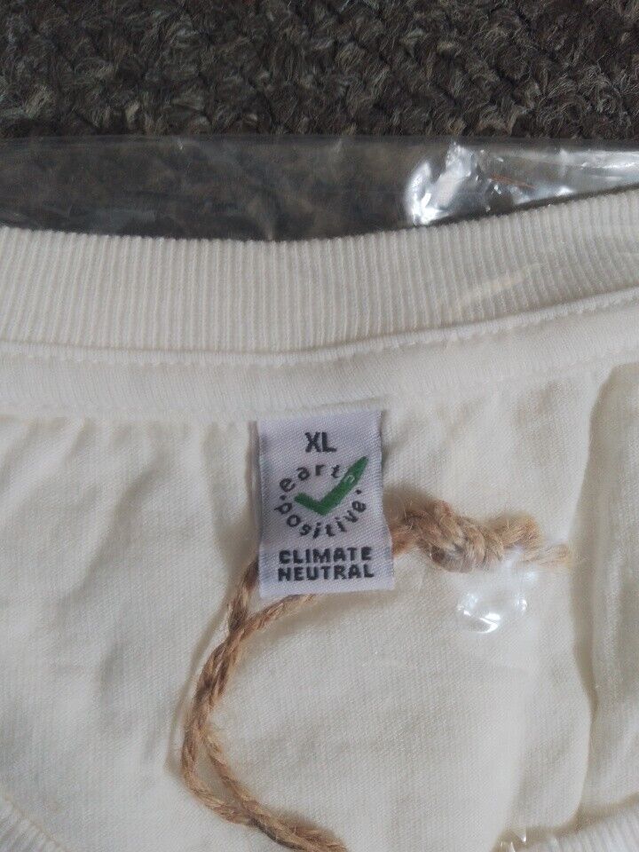 Picture 3 of 4