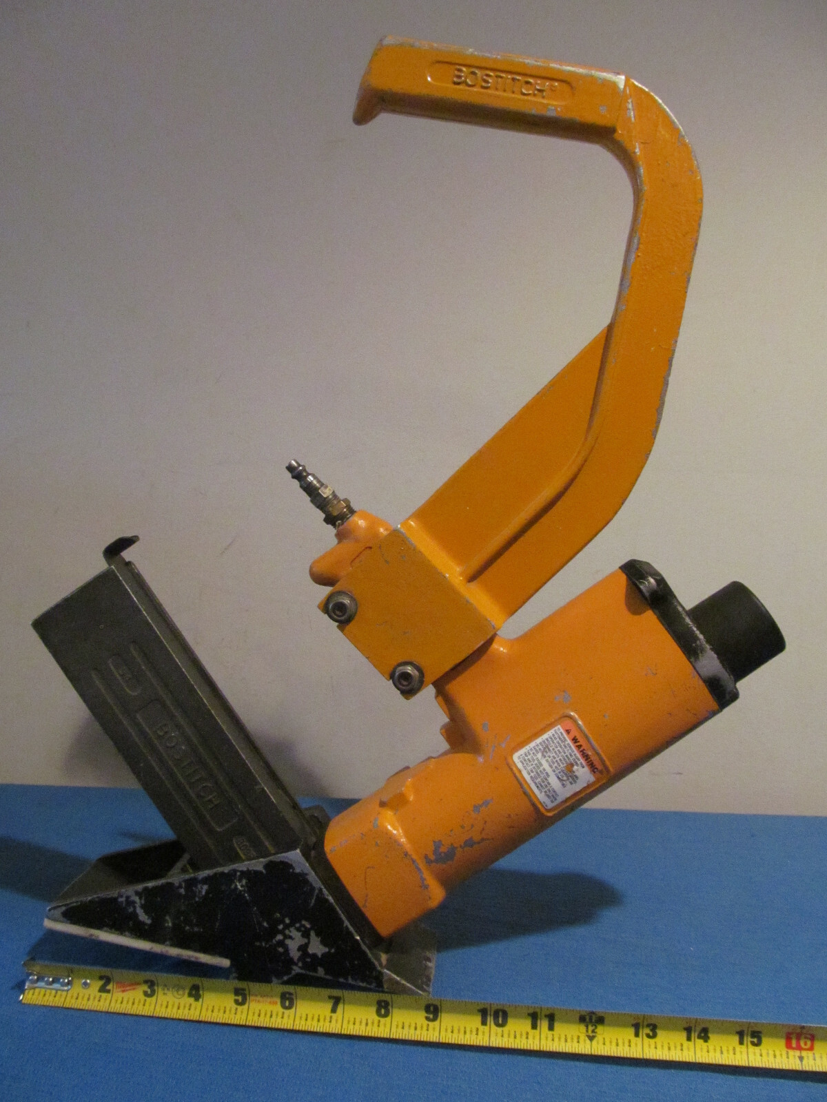 BOSTITCH M III HARDWOOD FLOORING CLEAT NAILER 11/2" TO 2" FASTENER 420