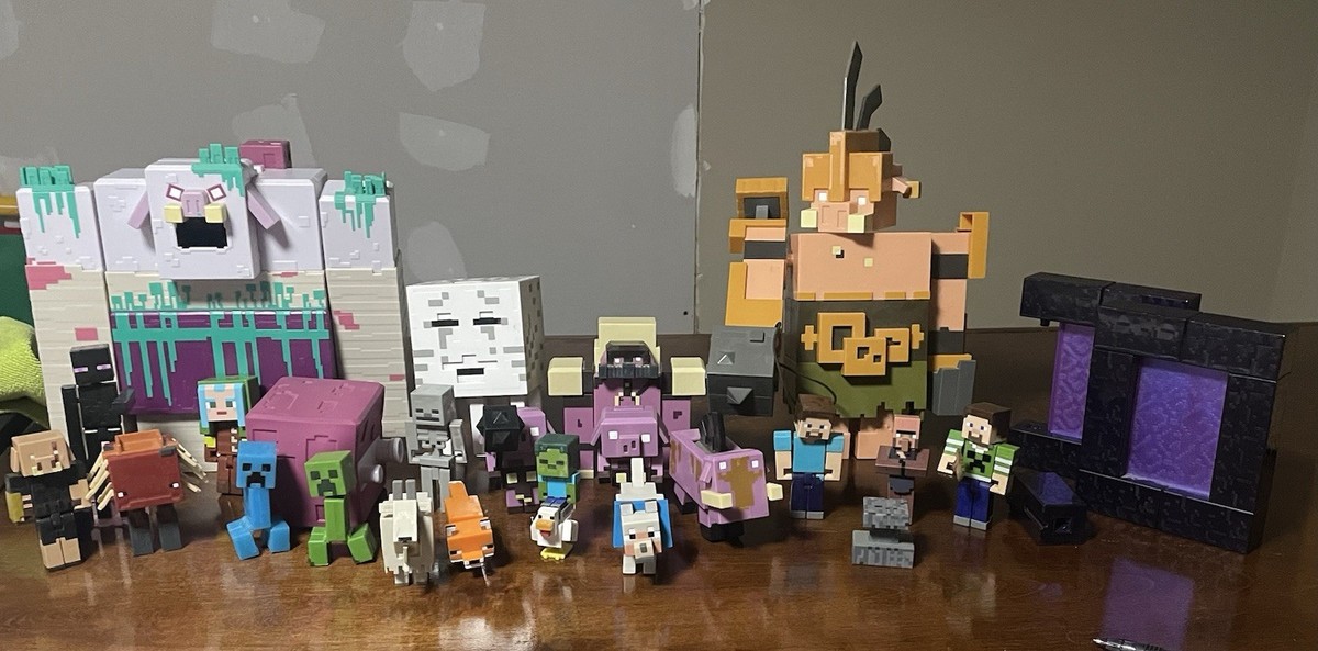Microsoft Minecraft Toy Mixed Lot Of 20 Figures, Animals & Toys
