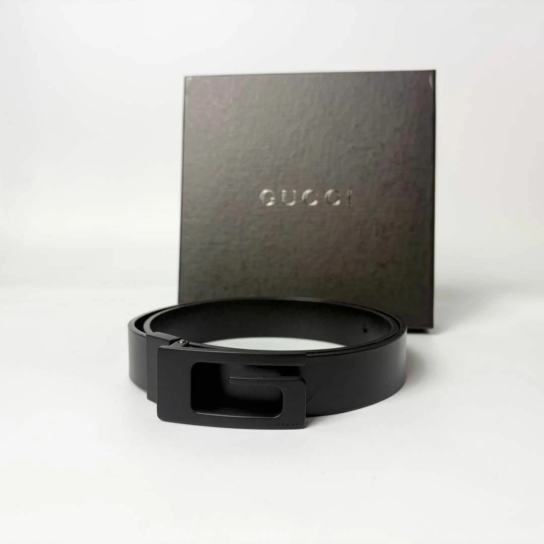Gucci Ceinture en Cuir Noir Mat Logo Boucle pour Femme