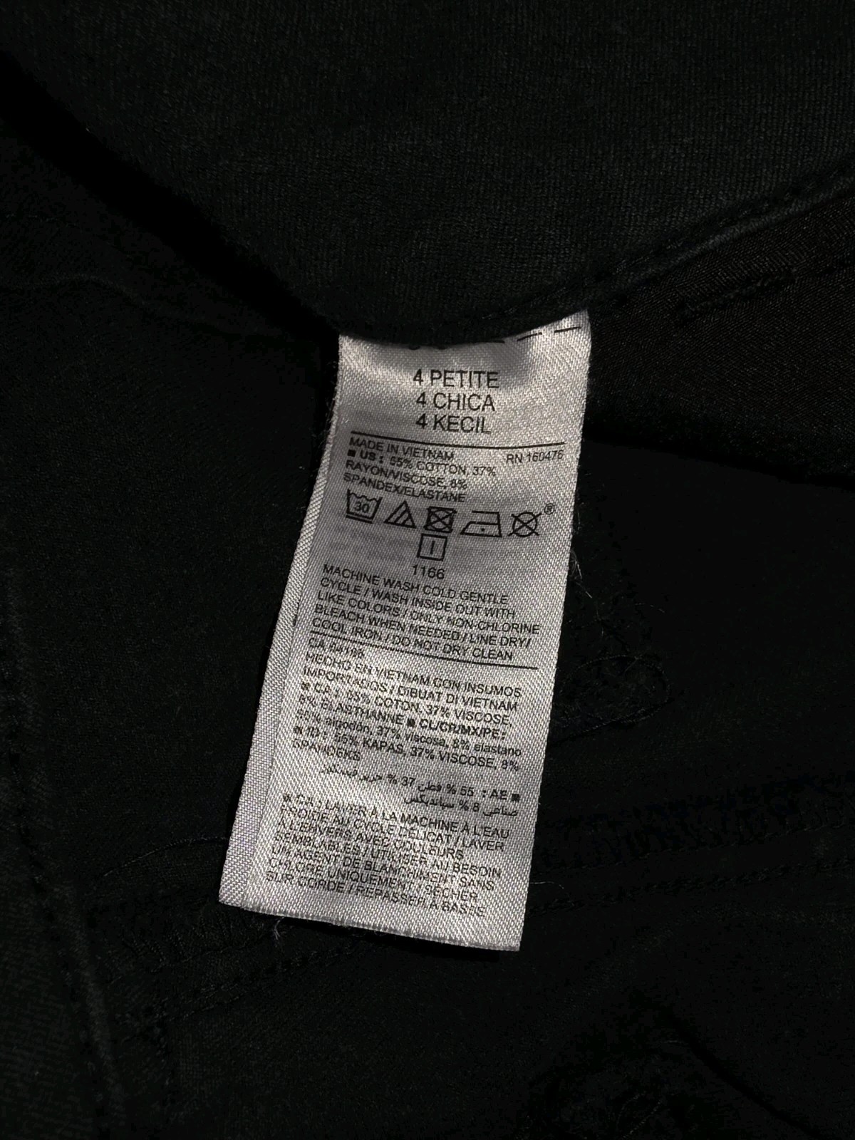 OLD NAVY Women's Solid Black Mid-Rise Pixie Skinn… - image 7