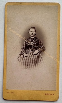 orig. CDV photo photograph woman lady picture old fashion around 1870 Uhl Giessen