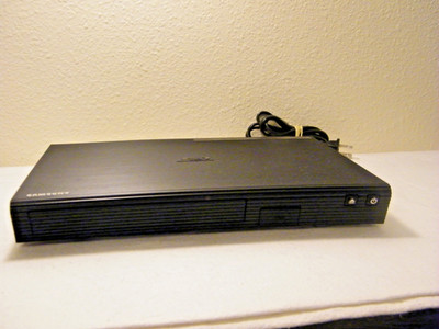 *****GENUINE SAMSUNG HDMI  1080P WIFI BLU RAY DISK PLAYER (BD-J5100)*****