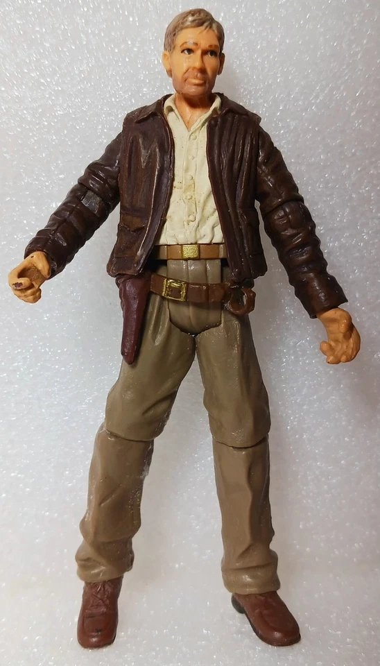 3 Indiana Jones 2007 Kingdom of the Crystal Skull 2 bonecos Hasbro e 1 Playskool - Imagem 2 de 4