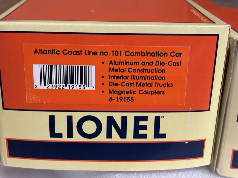 Lionel 6-19155, 6-19156, 6-19157, 6-19158 Atlantic Coast Line ACL Passenger Cars - Image 4 of 4