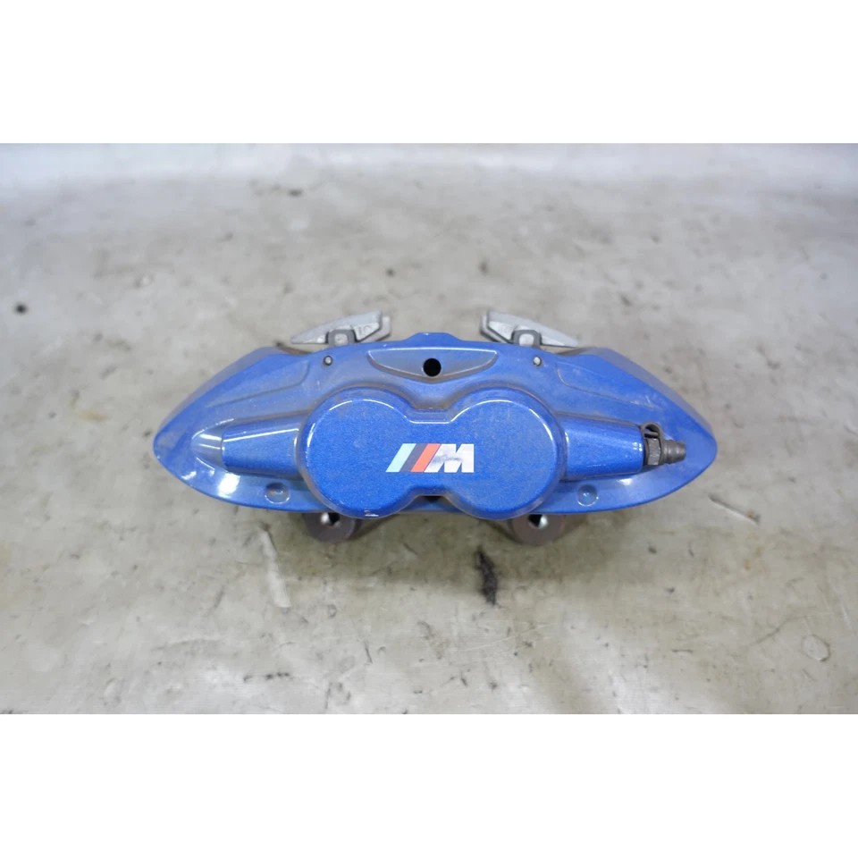 Pinza de freno delantera derecha deportiva Brembo 12-19 BMW F30 serie 3 F22 fábrica M OEM Foto 2 de 4