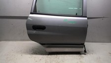 Porte arrière et accessoires Mitsubishi SPACE STAR
