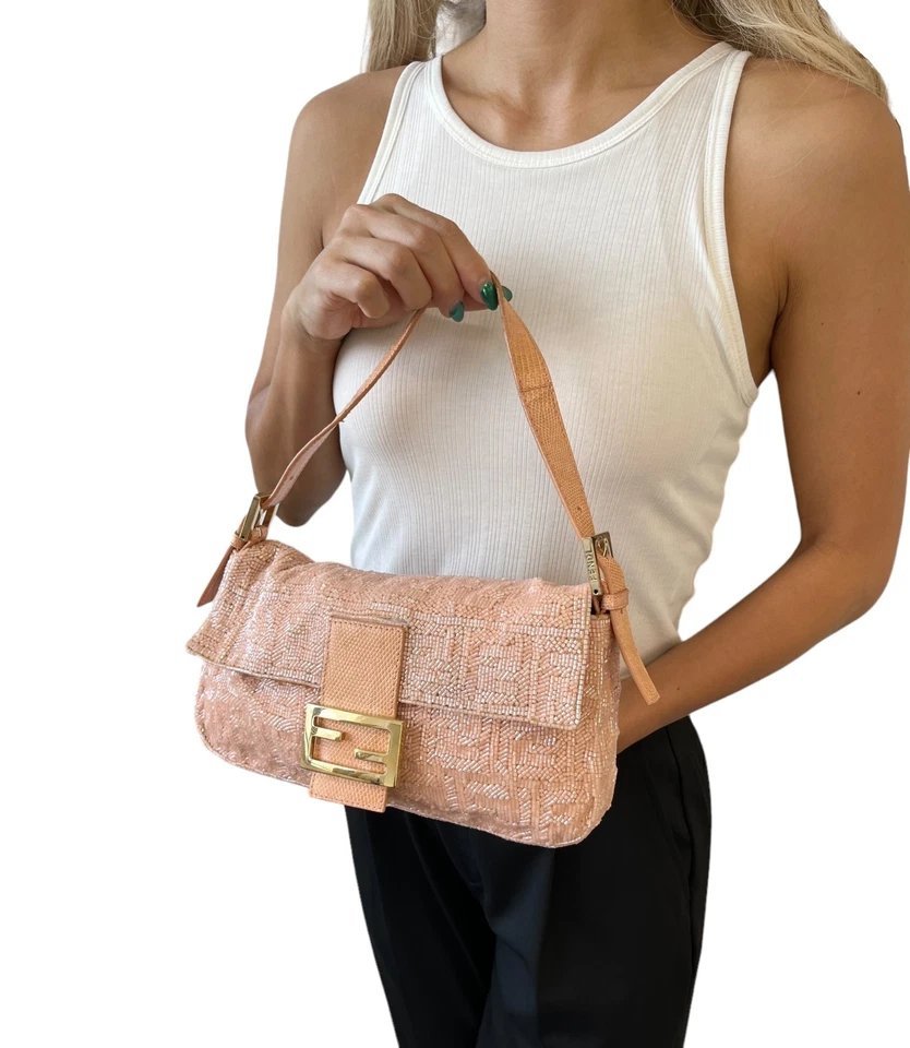 Bolso de Hombro FENDI Vintage FF Logo Zucca Mamma Baguette Cuentas Cuero Rosa Foto 2 de 4