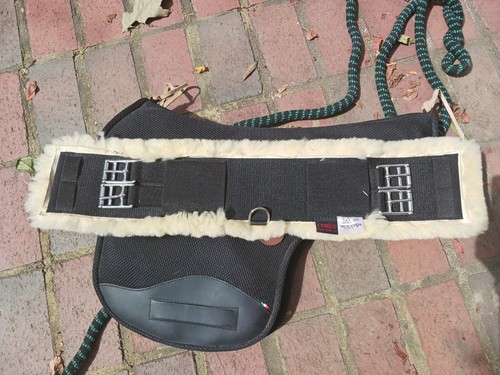 Christ Lammfelle Westip sheepskin girth 50cm black/natural - 第 1/3 張圖片