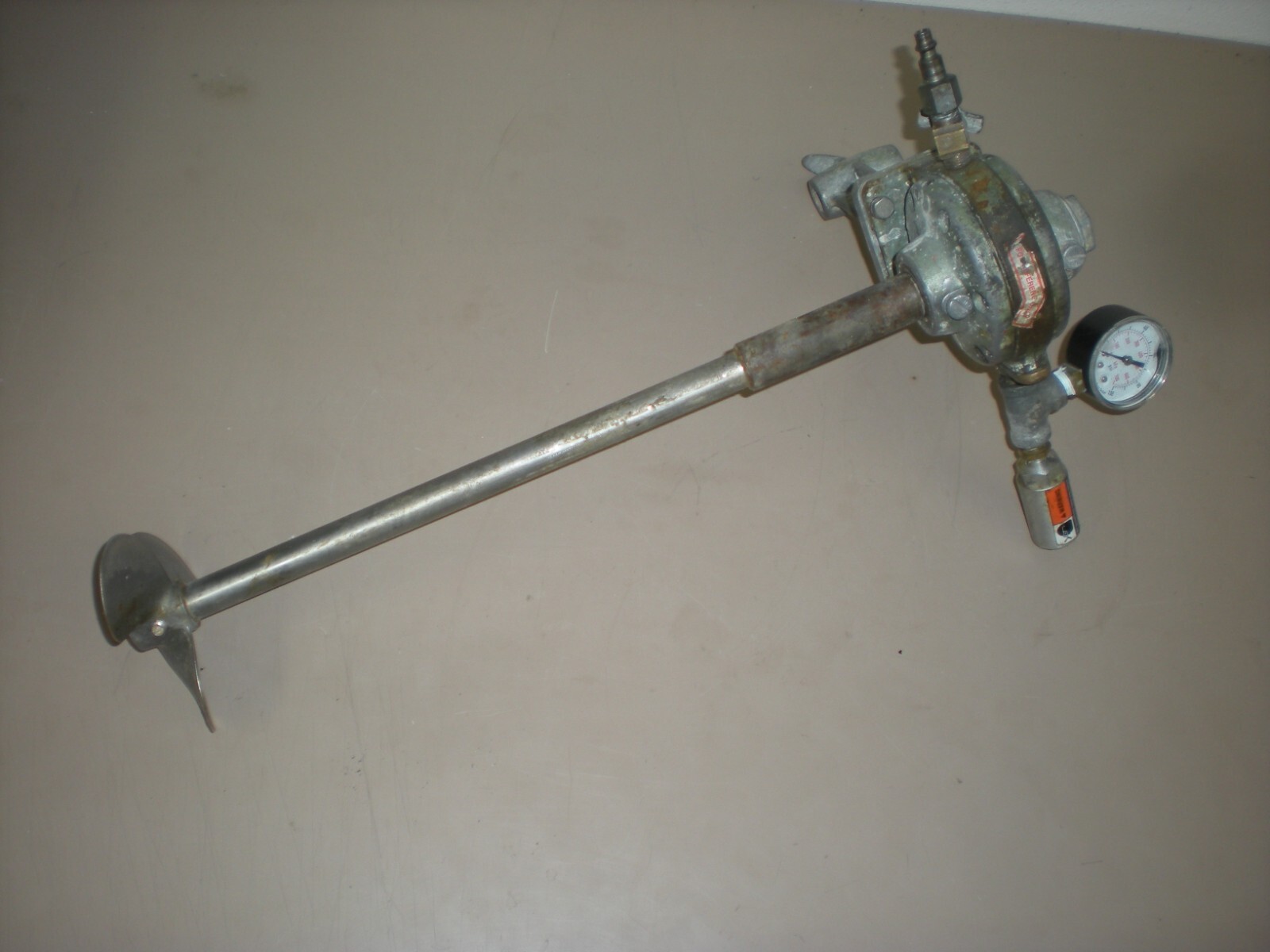 Binks Mfg. Pneumatic Mixer with Mount Bracket for 5/8