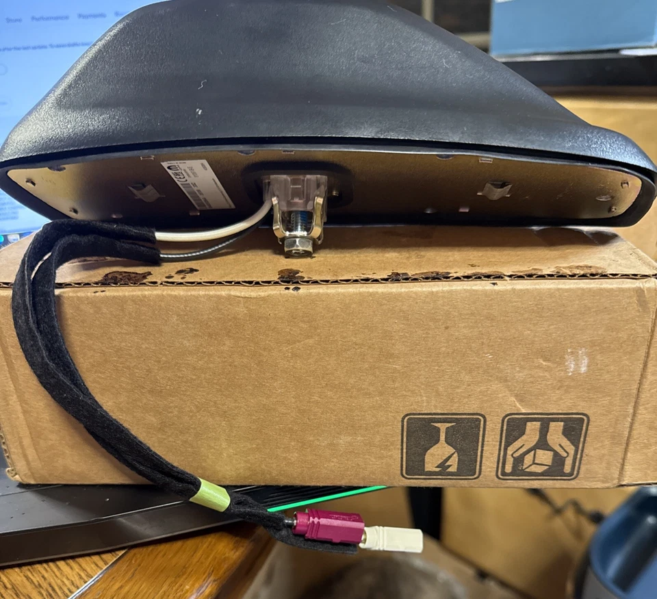 2019-2022 Ram 2500 3500 4500 5500 Roof Antenna NEW OEM Mopar 68483909AA VIN J - Image 2 of 3