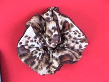BROWN/FED/BEIGE SILKY SCRUNCHIE - ELEGANT UNIQUE NEW