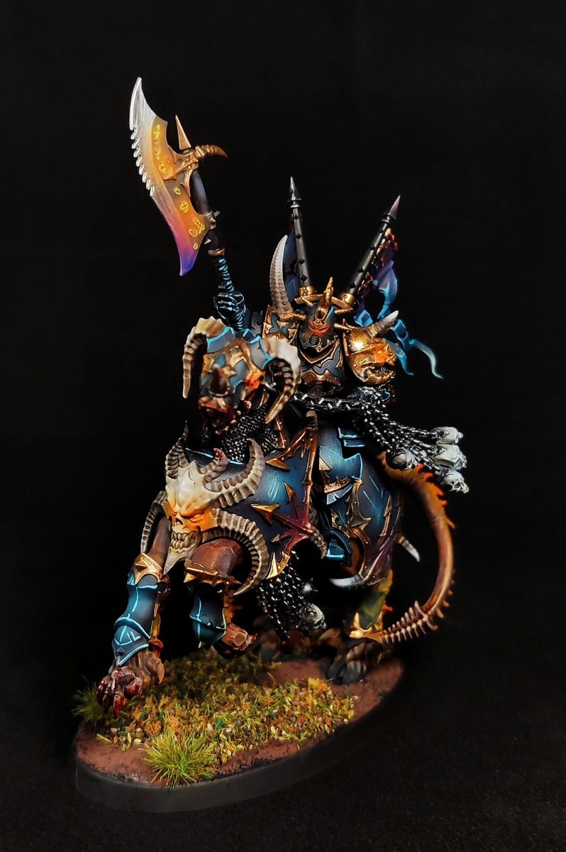 Eternus, Blade of The First Prince. He is for sale. Link to auction in the comment section. Another project looking for new home. Im happy how his blade was painted, it's a