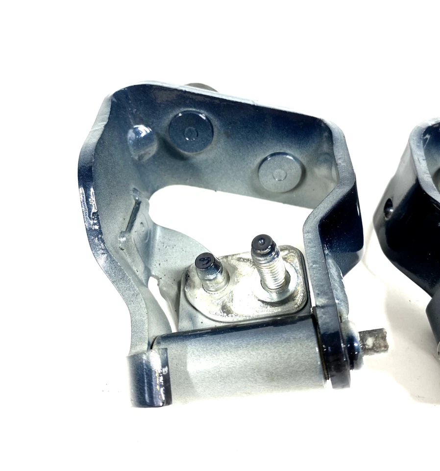 05-15 Audi Q7 4L Rear Trunk Lid Hinges Left Right OEM - Image 2 of 4