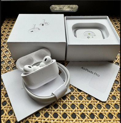 New Apple Earphones Pro / 3rd Generation / 4th Gen Pods with Charging Case - US
