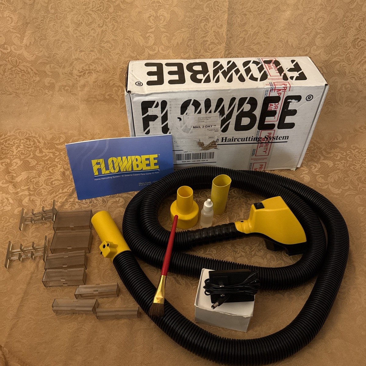 FLOWBEE Precision  Haircutting システム Flowbee Precision Haircutting System Vacuum Kit with Manual