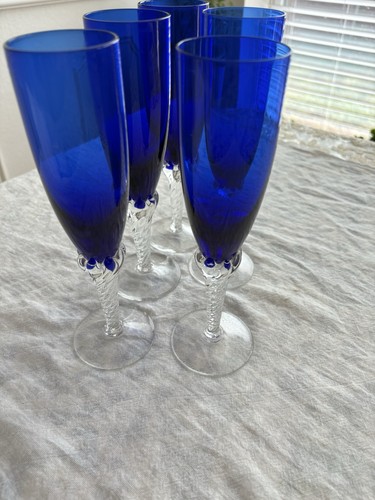 colonia piroetta blu cobalto champagne flauti bicchieri gambo ritorto trasparente set di 5 - Foto 15 di 15