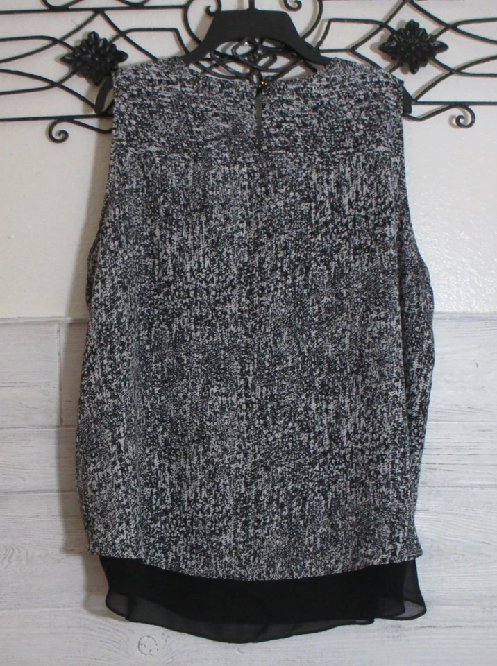 Top para mujer Violet & Claire talla 2X sin mangas negro geométrico cuello redondo Foto 2 de 4