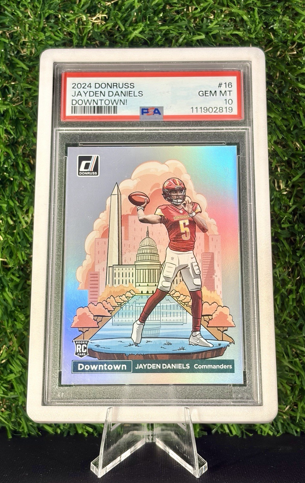 2024 Panini Donruss - Downtown! Jayden Daniels #16 (RC) PSA 10