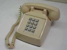 ITT / Cortelco 250044-MBA-20M Vintage Single Line Telephone - Beige