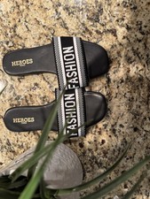 Heroes Paris Men's Black  White Checkered Slide Sandals Casual Summer