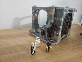 LEGO Star Wars: Rancor Pit (75005) completed set, missing one minifigure