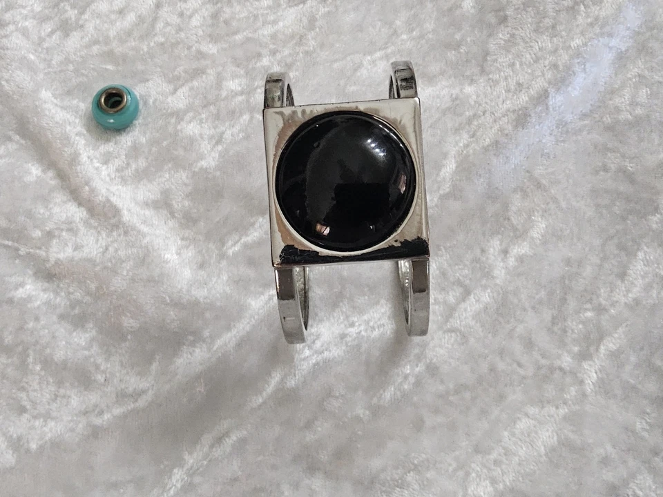 CHICO'S STUNNING BLACK & SILVER  BRACELET  NWTS - Image 4 of 4