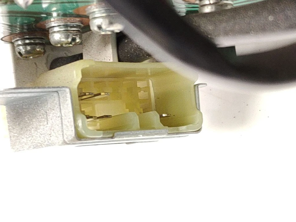 Cuadro de instrumentos velocímetro LHD Mazda 929 HC 3.0 V6 118kW 1989 HF7455430 Foto 3 de 4