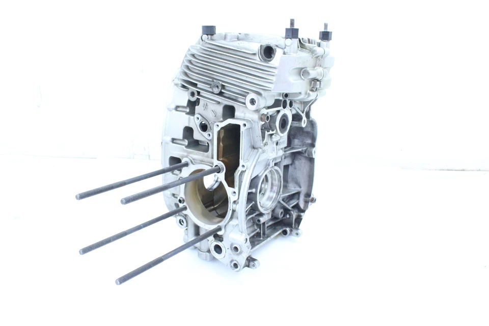 05-07 BMW R1200GS OEM ENGINE MOTOR CRANKCASE CRANK CASES BLOCK  11 00 7 702 960 - Image 2 of 4