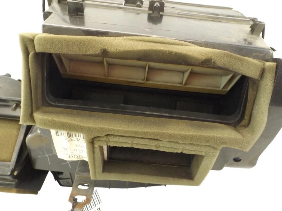 1995-2005 Chevrolet Cavalier A/C Evaporator Core and Case Assembly Used OEM - Image 3 of 4