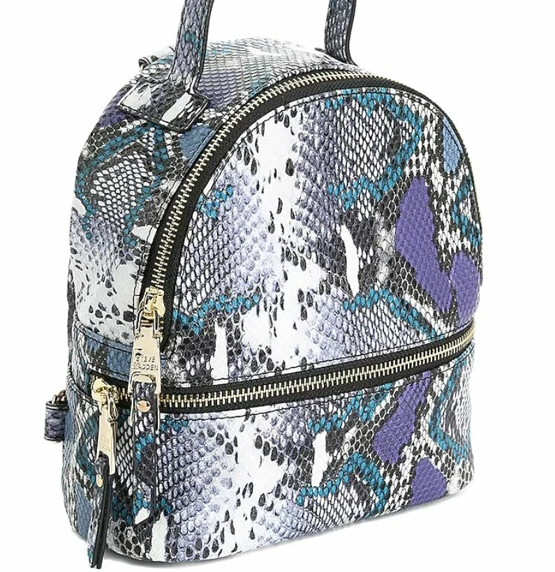 Steve madden backpack deals black and white