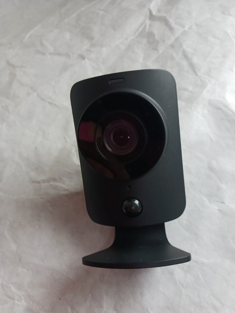 SimpliSafe Indoor Camera Wi-Fi HD Security Camera SSCM1 UK - Main Image