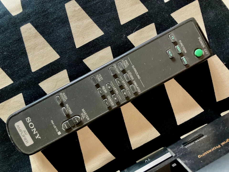 Sony TA-VE110 Amplificatore AV Stereo Home Cinema 5.1 + speaker Sony SS-CN35 - Immagine 2 di 4