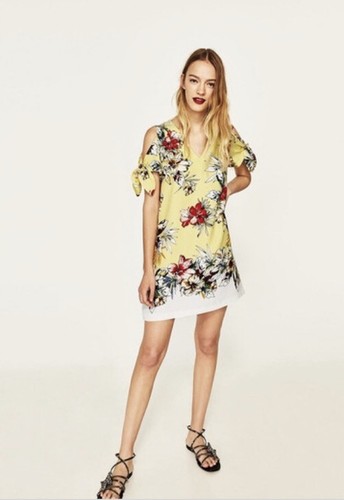 Zara ladies Yellow Tropical Print Cold 